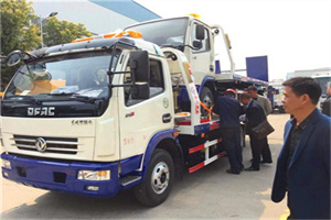 乌什汽车道路救援拖车价格